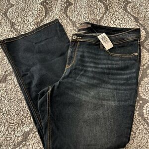 Torrid Jeans 🌸 Size 22 🌺 Luxe Slim Boot Super Stretch 🪩 NWT